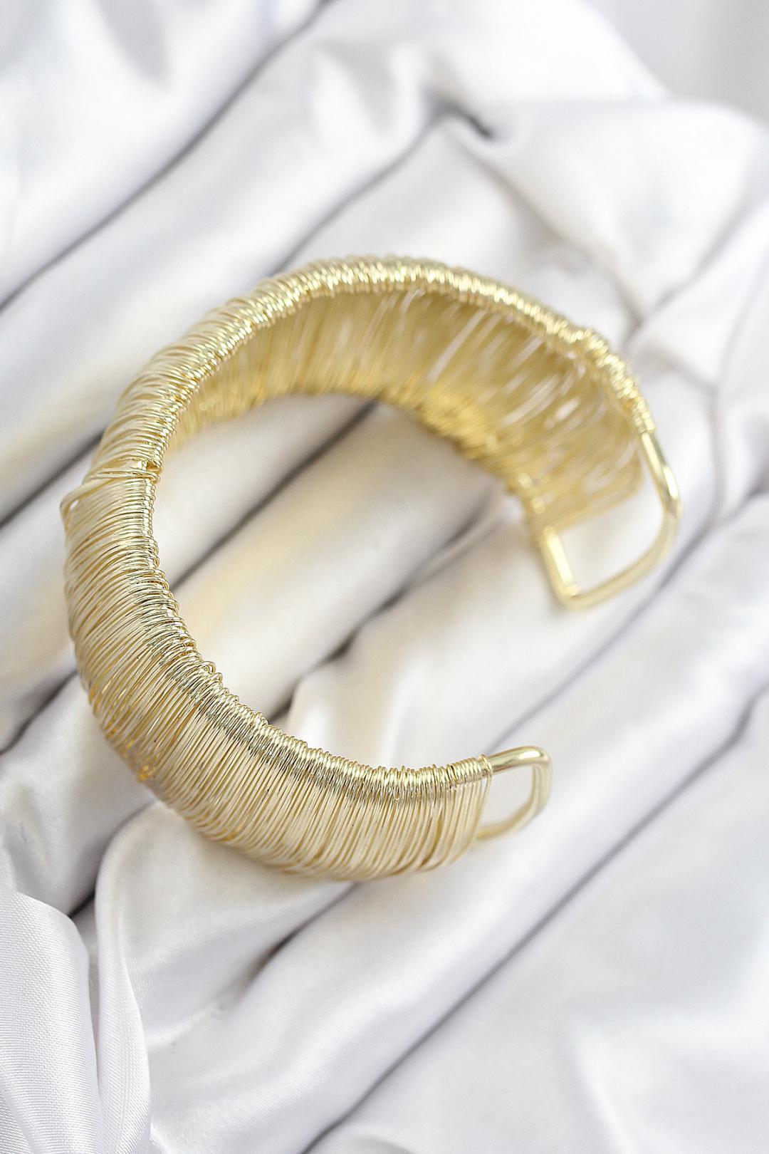 Golden Flow Tel Sarma Bileklik