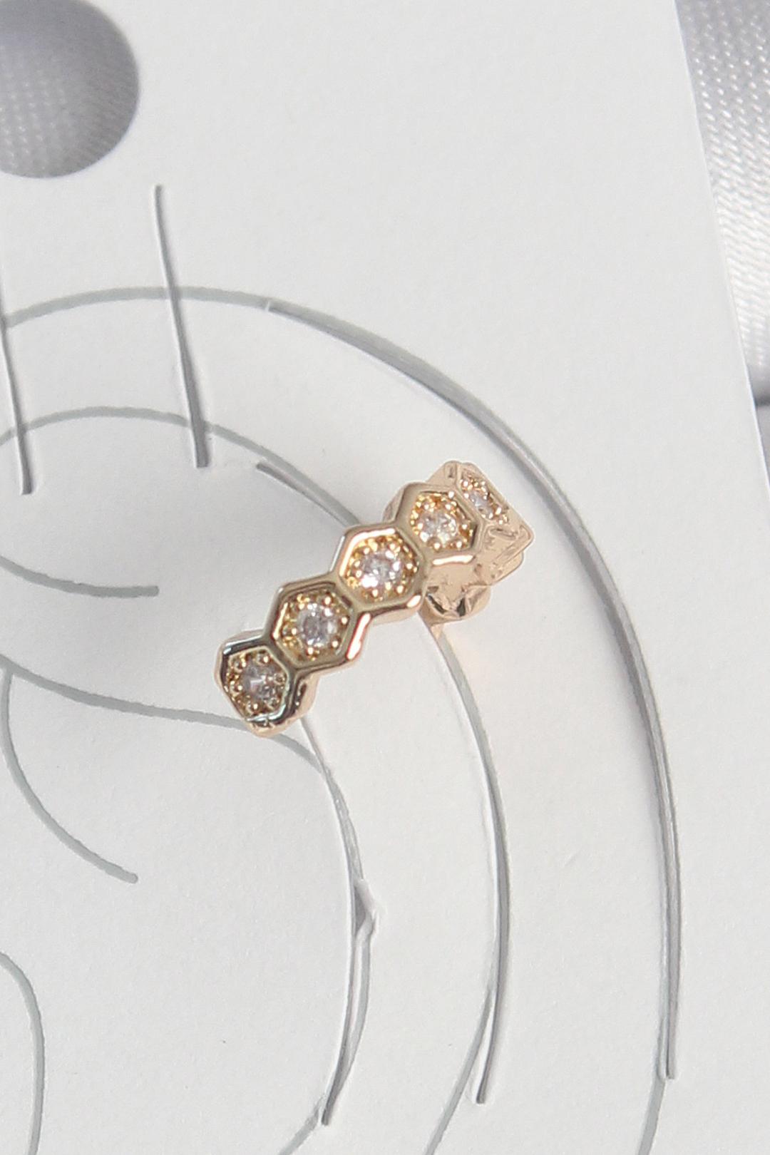 Honeycomb Ear Cuff