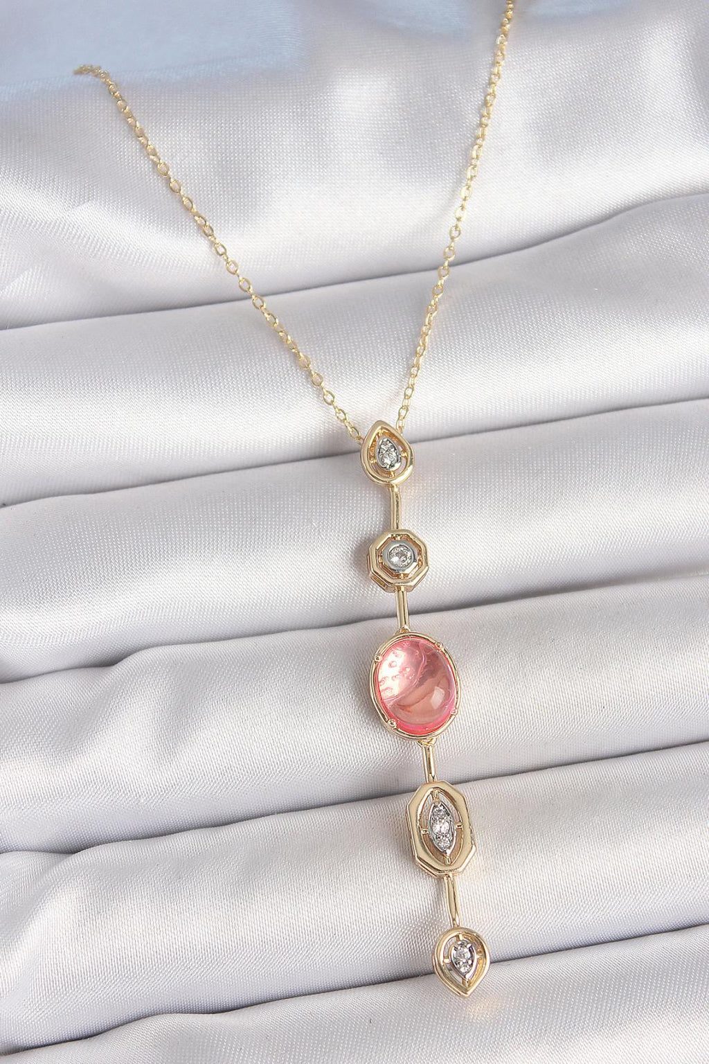 Aurora Blush Altın Kolye